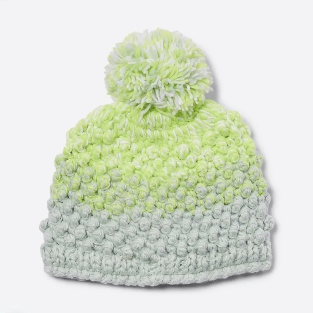 Spyder | GIRLS BRRR BERRY POM BEANIE, in Wintergreen, NWT